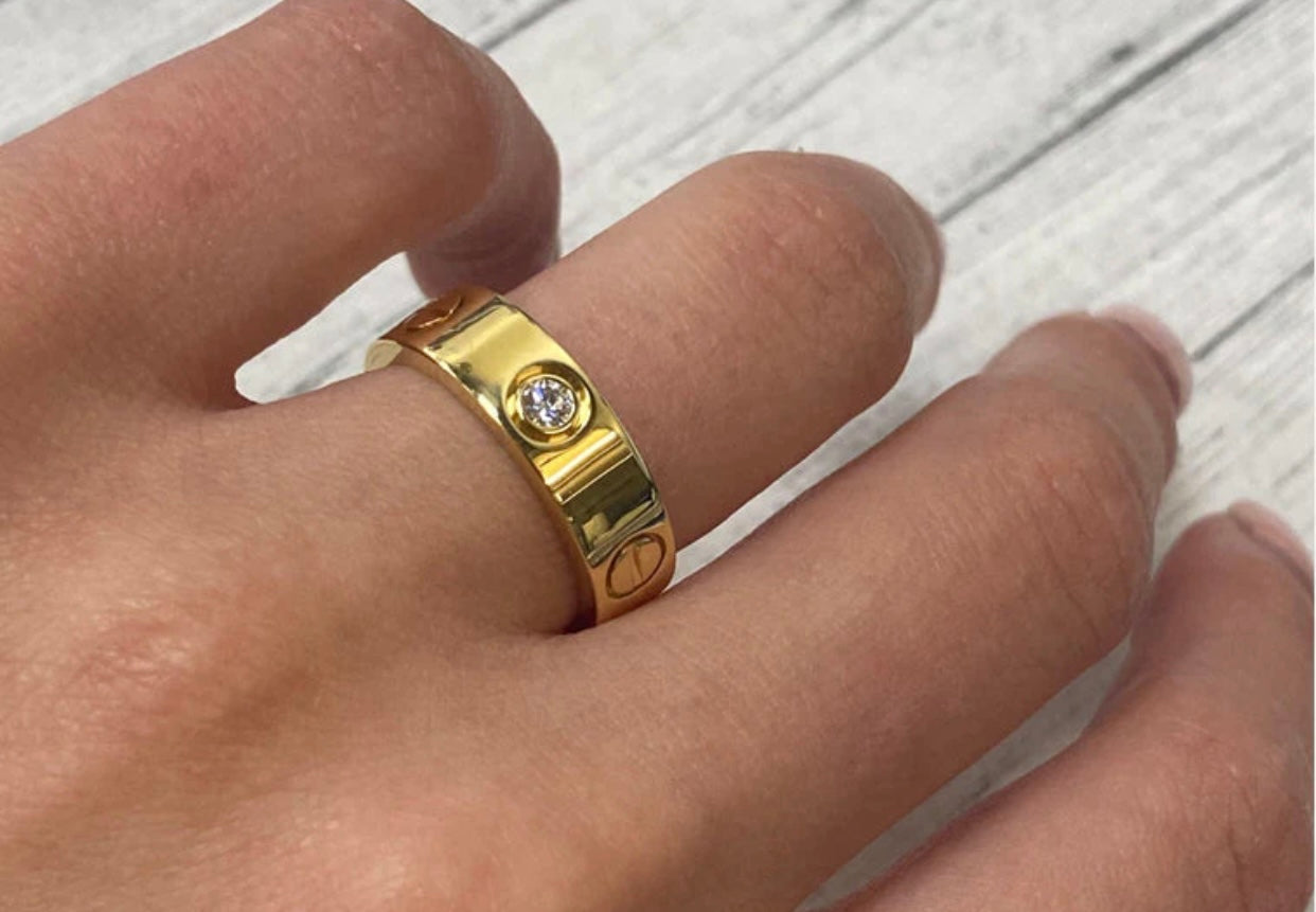 Golden Stoned Ring